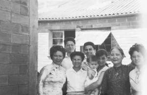 C’est ça, la France ? : le sort méconnu des « harkis » de l’Indochine